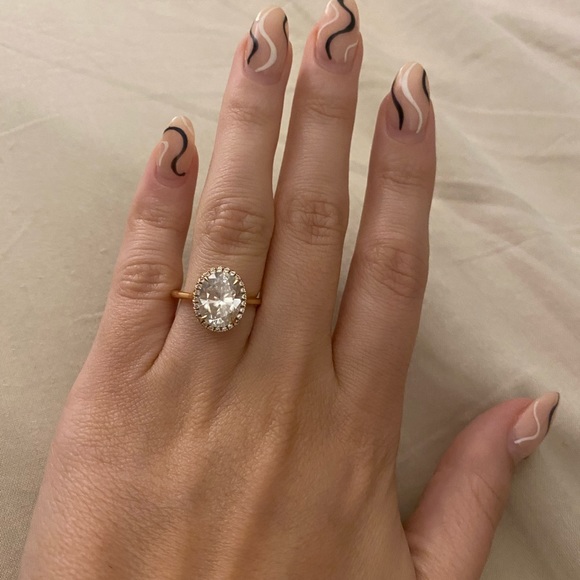 Moissanite Engagement Ring - Picture 6 of 7